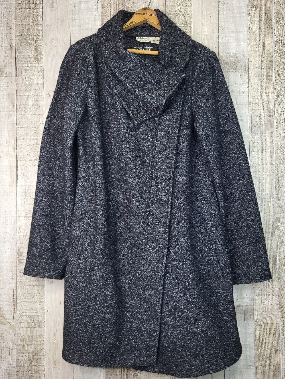 L.L Bean Bellandi Wool Blend Jacket/ Sweater. Size Small. Item 299799